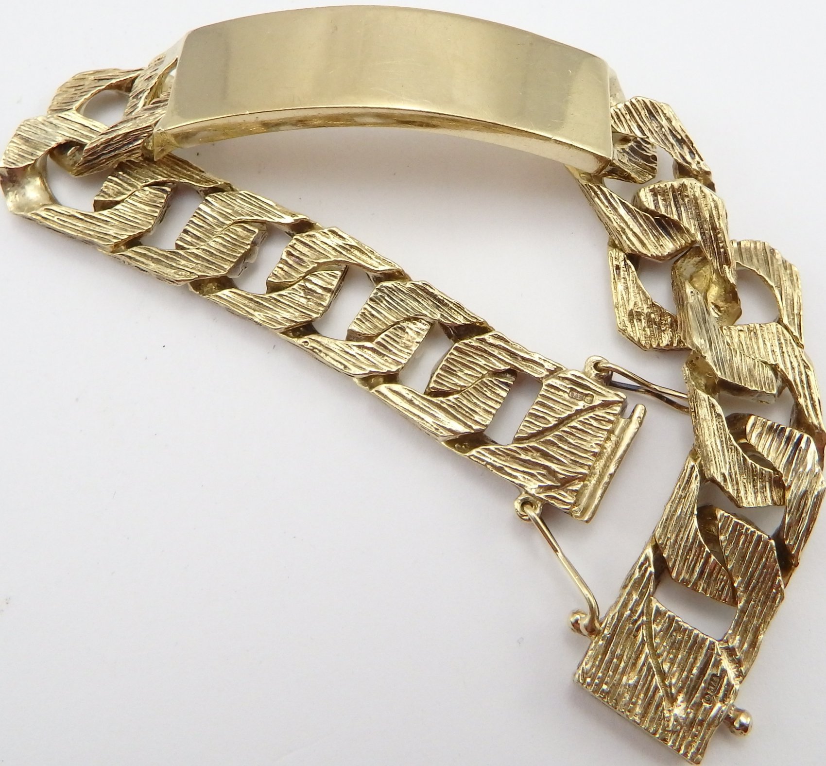 Heavy vintage Gents I.D. Bracelet 9carat solid gold hallmarked 65grams