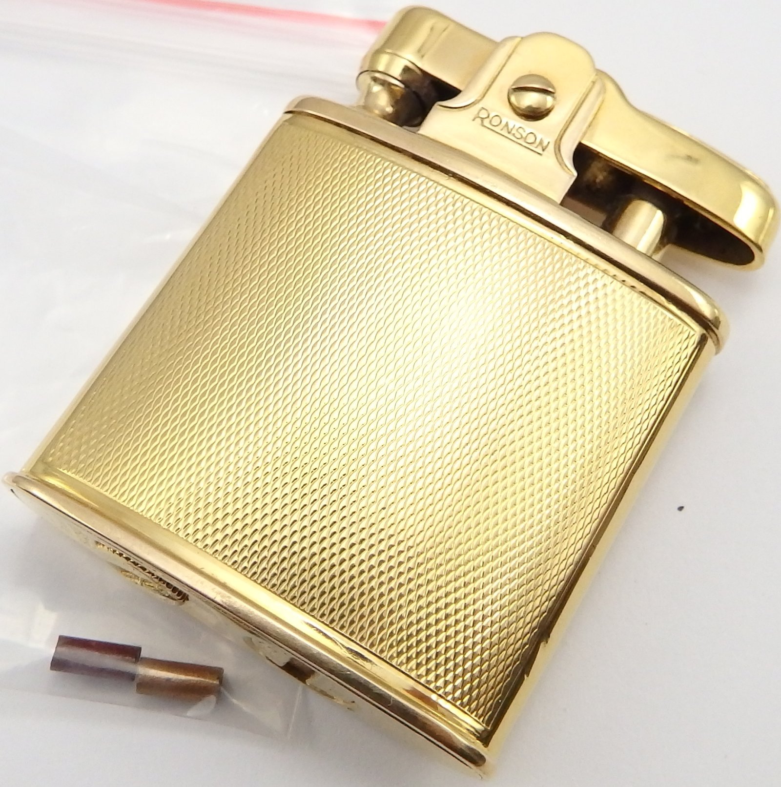 Vintage Ronson 9ct solid gold petrol lighter In nice condition and working order Ian Burton